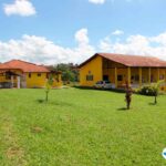 Área externa e jardim da clínica